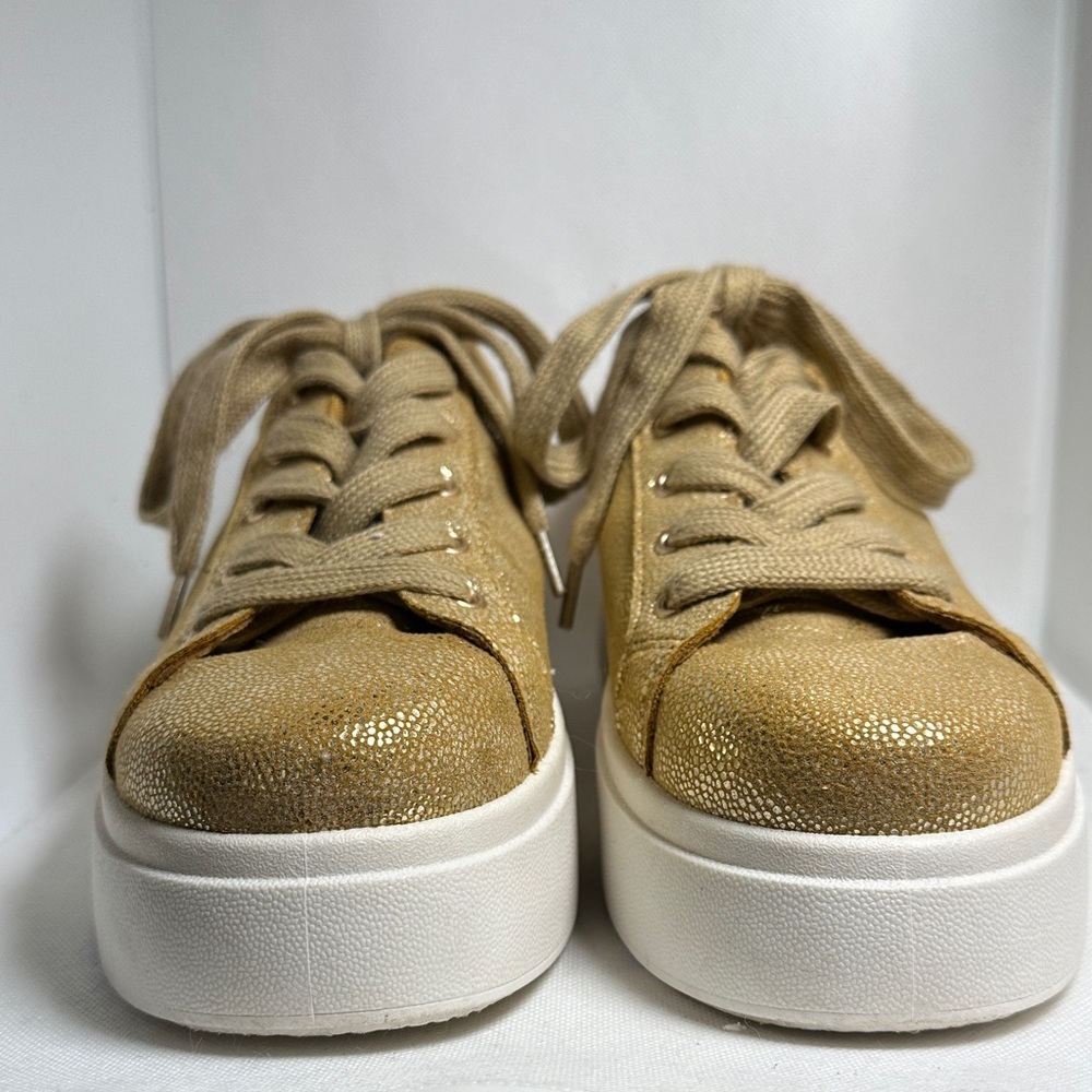 Dirty Laundry The Record Gold Metallic Platform Sneakers Women’s Size 10 Lace-Up - Picture 4 of 12